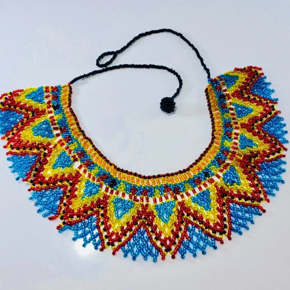 Gorgeous Vintage hand beaded glass seed bead Native American collar necklace